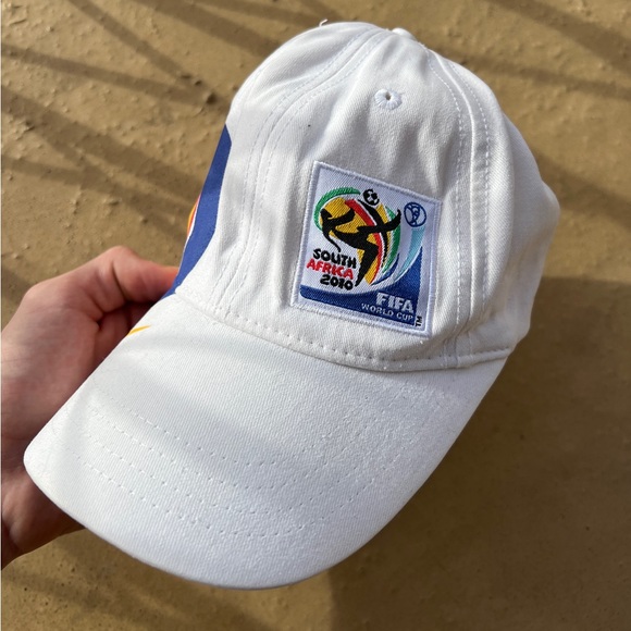 FIFA 2010 Soccer World Cup Hat - Picture 1 of 4